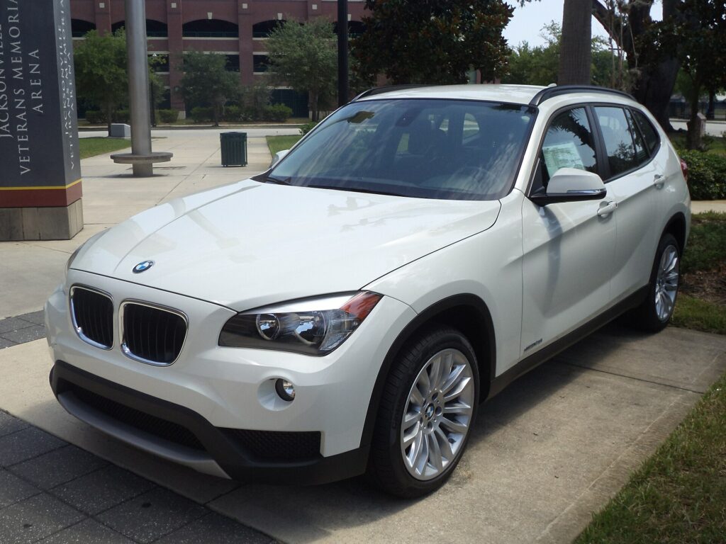 BMW X1 E84 sDrive28i in Weiß