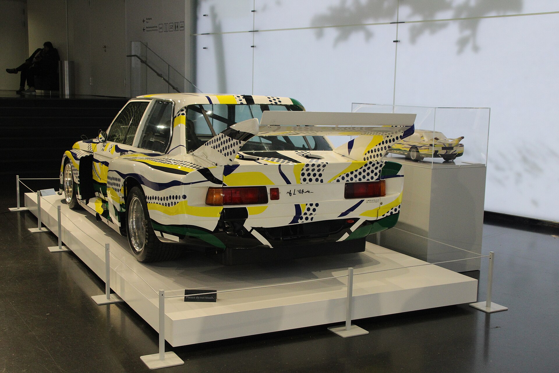 BMW 320i Gruppe 5 Art Car von Roy Lichtenstein im BMW Museum