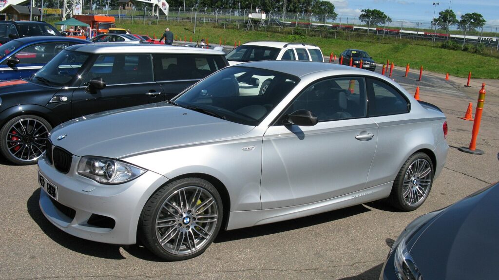 BMW 1er E82 125i in der Seitenansicht