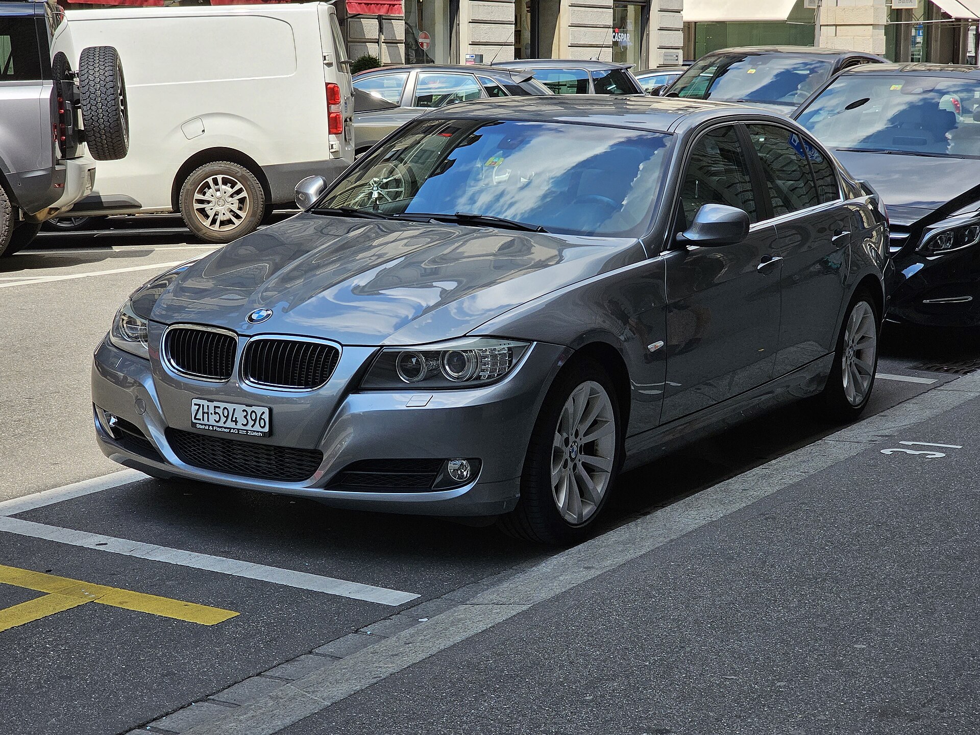 BMW 3er E90 Limousine von vorn