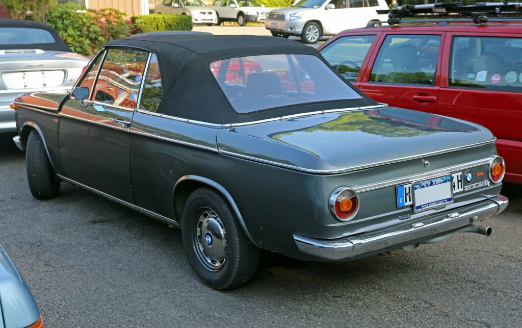 BMW 1600-2 Vollcabriolet, Heckansicht schraeg von links