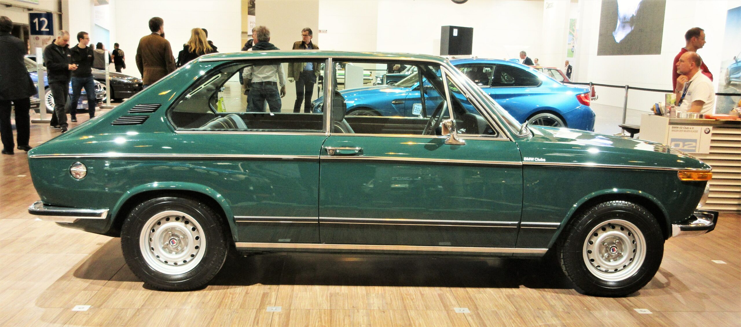 BMW touring in reiner Seitenansicht