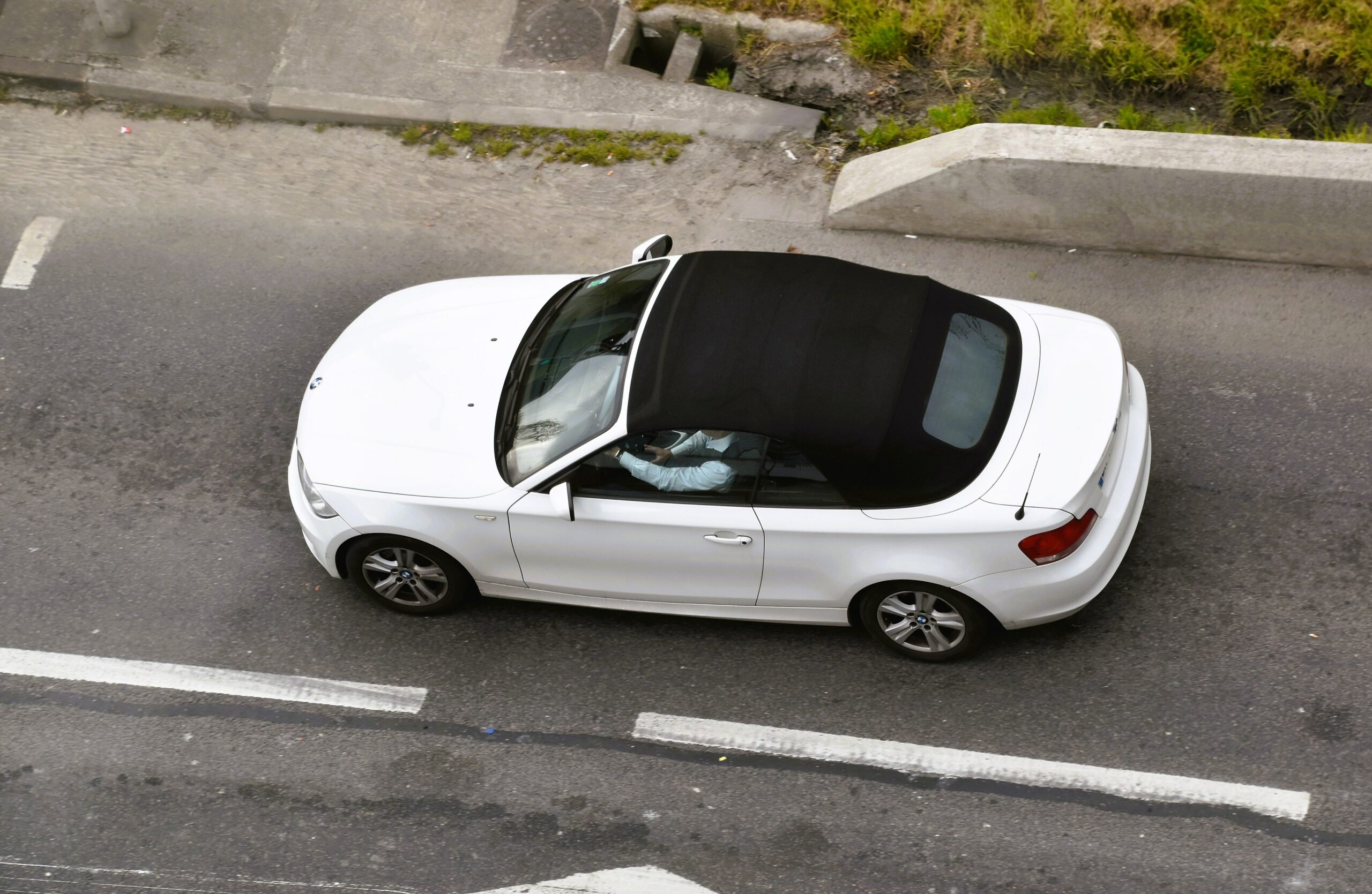 BMW 1er Cabrio der Baureihe E88 von vorn