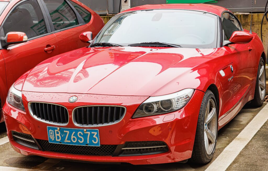 Roter BMW Z4 E89 von vorn
