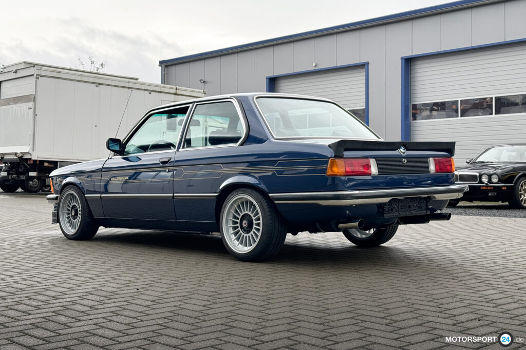 Alpina B6 2.8 auf Basis BMW E21, dunkelblau mit Alpina-Dekor