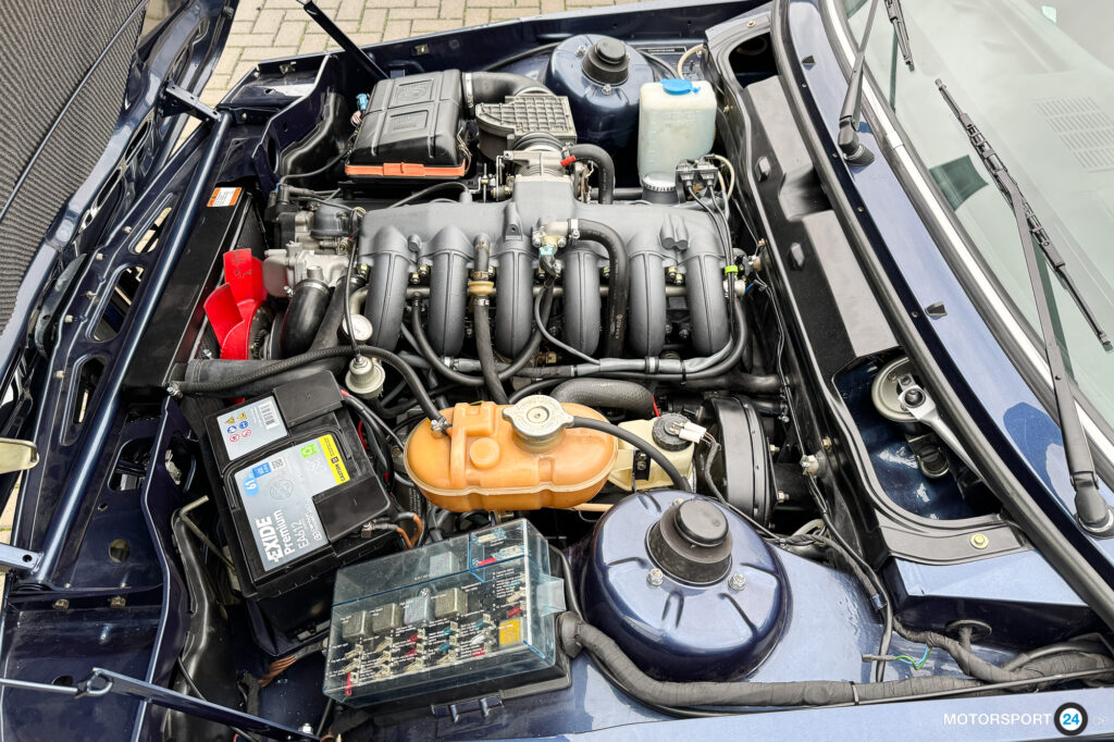 Alpina B6 2.8 auf Basis BMW E21, dunkelblau mit Alpina-Dekor