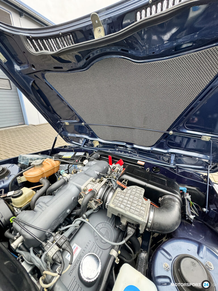 Alpina B6 2.8 auf Basis BMW E21, dunkelblau mit Alpina-Dekor