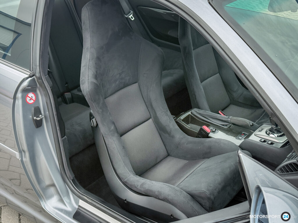 Schalensitz im BMW M3 CSL