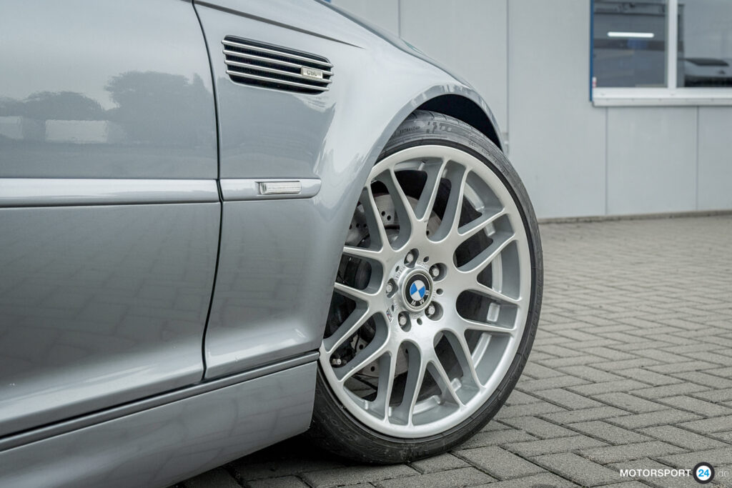 Vorderrad des BMW M3 CSL