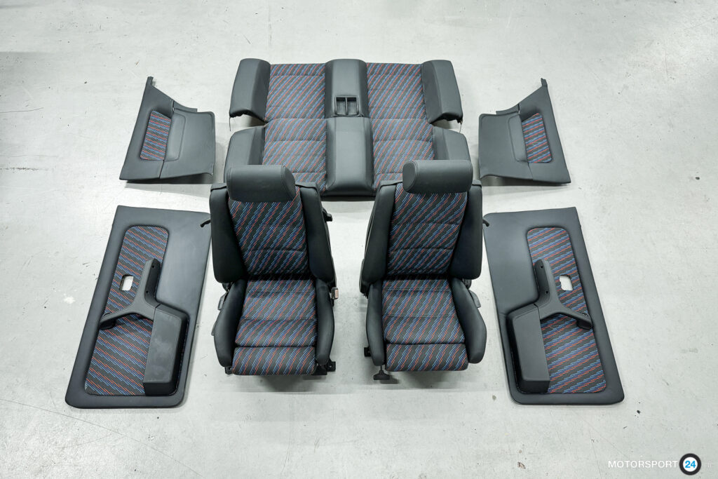 Kompletter restaurierter Innenausstattungssatz eines BMW M3 E30 Cecotto in M-Technic-Stoff mit schwarzem Leder
