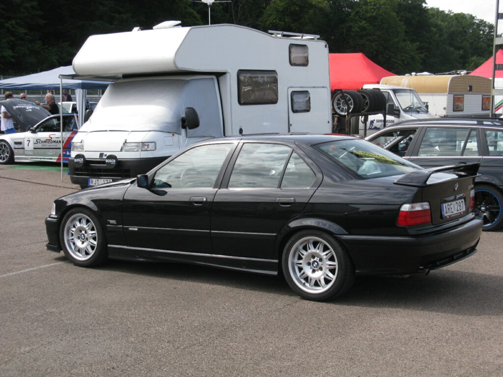 BMW 318is Class II E36 Limousine
