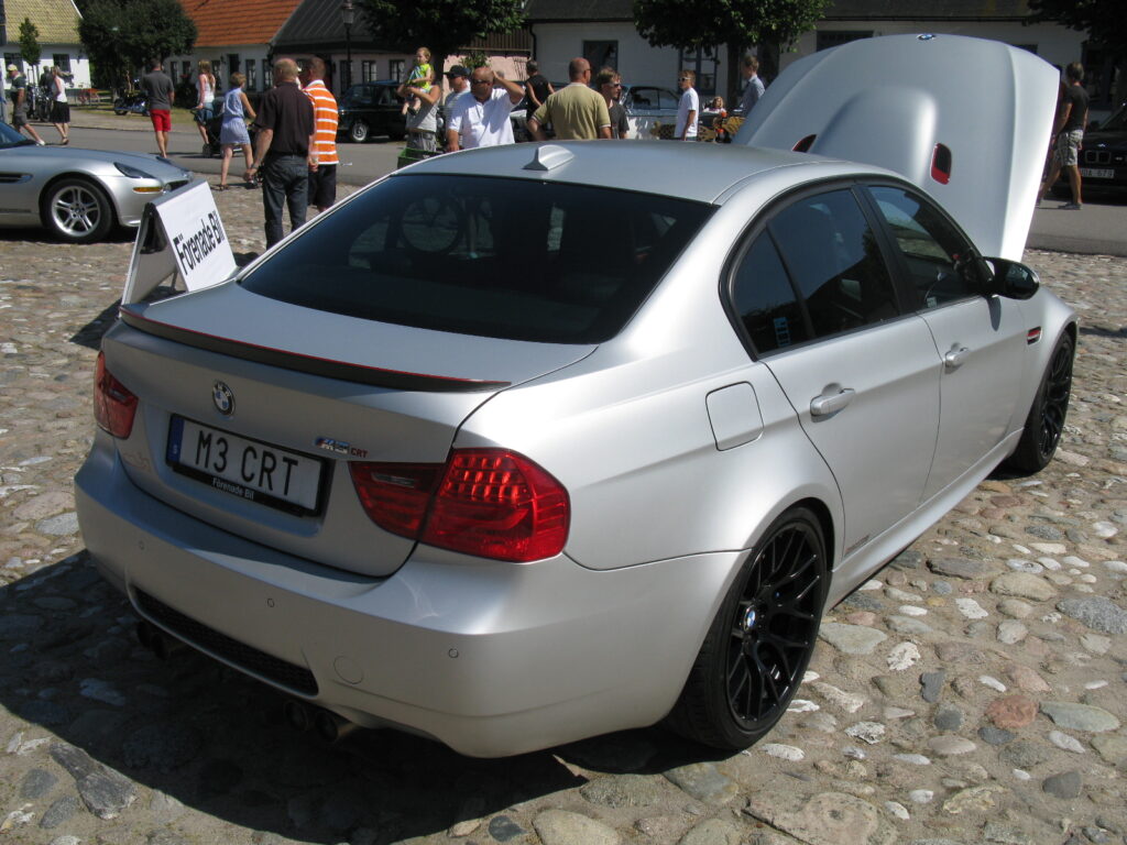BMW M3 CRT E90 schräg von vorn