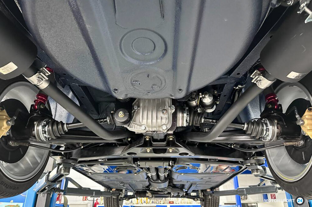Alpina B6 2.8 auf Basis BMW E21, dunkelblau mit Alpina-Dekor