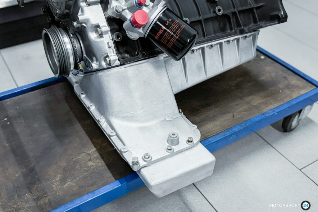 BMW S14B25 Rennmotor, frisch aufgebaut, Werkstattaufnahme