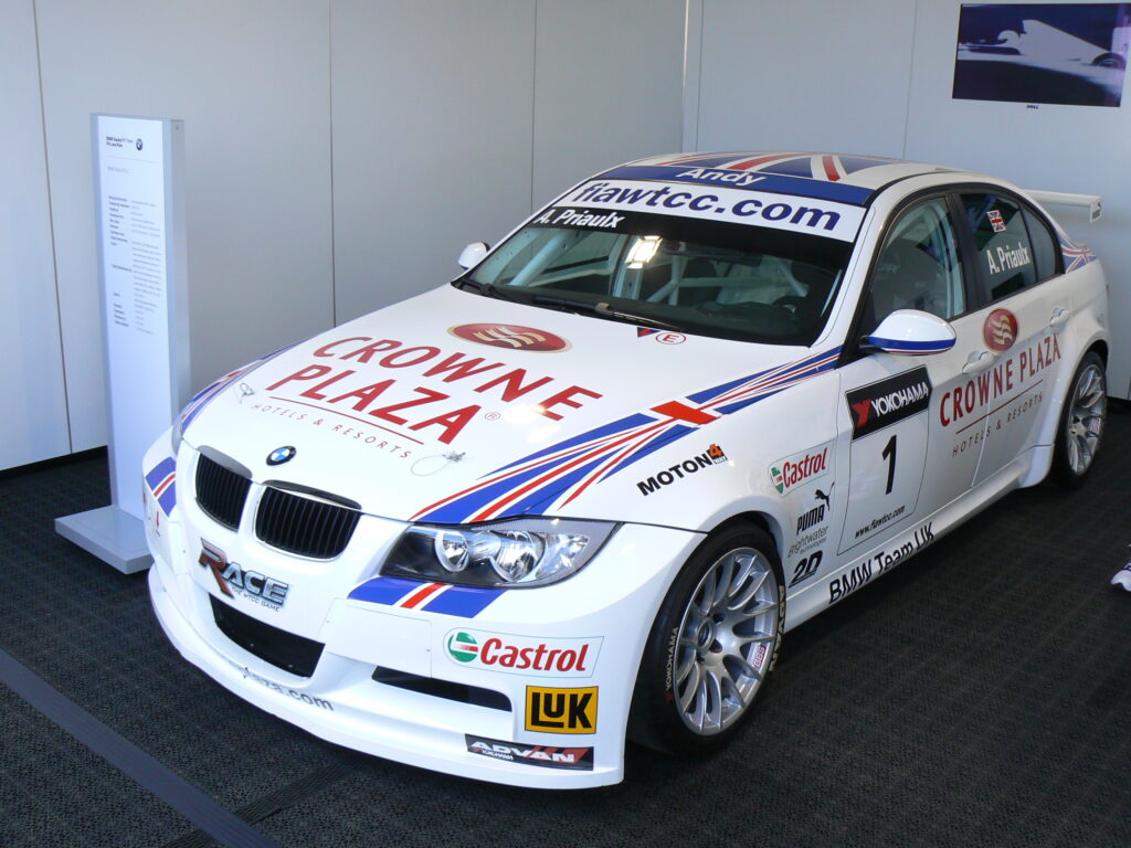 BMW 320si WTCC Rennwagen von Andy Priaulx